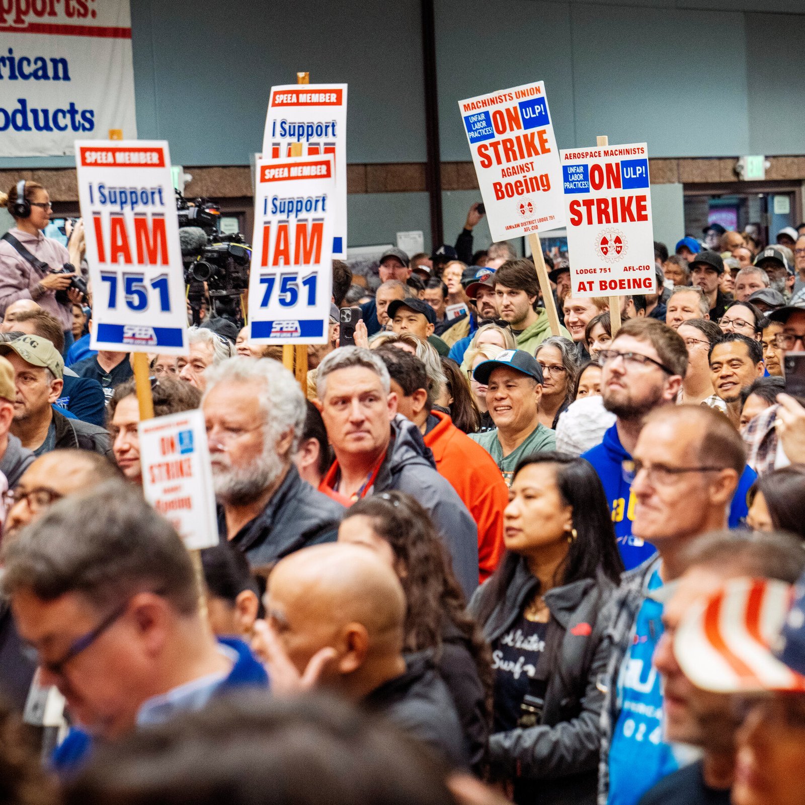 Boeing Union Workers Reject Contract