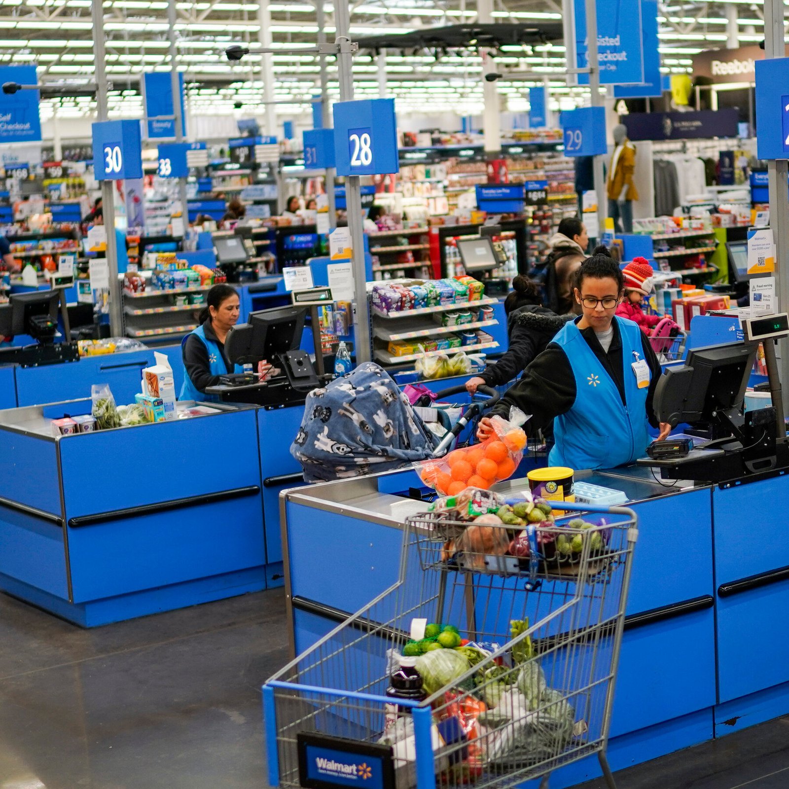 Walmart Sees ‘Momentum’ Ahead of Holiday Shopping Season