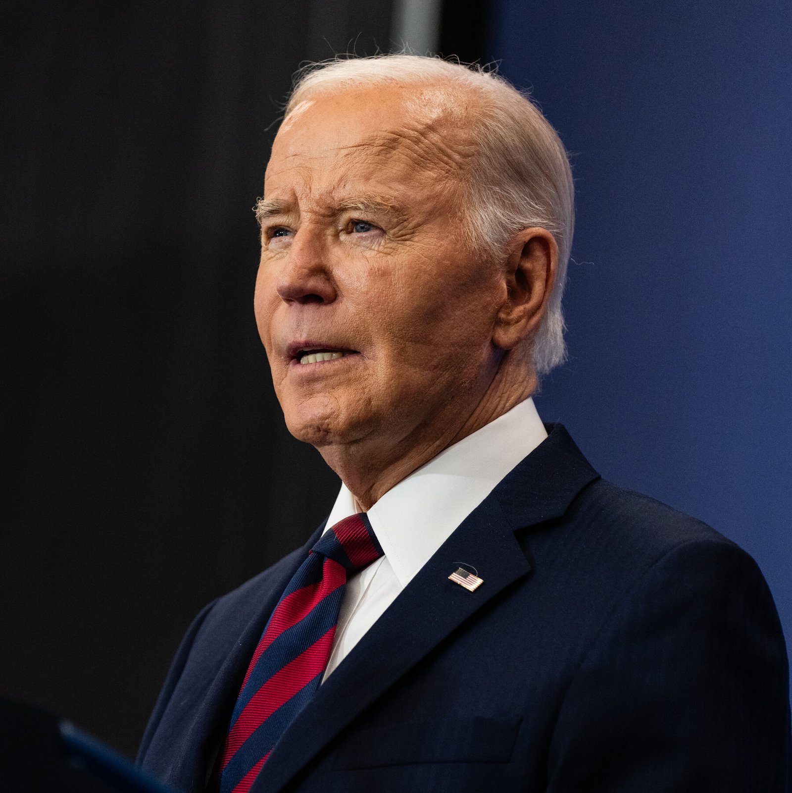 Biden Prepares to Target Chinese Legacy Chips With Trade Investigation