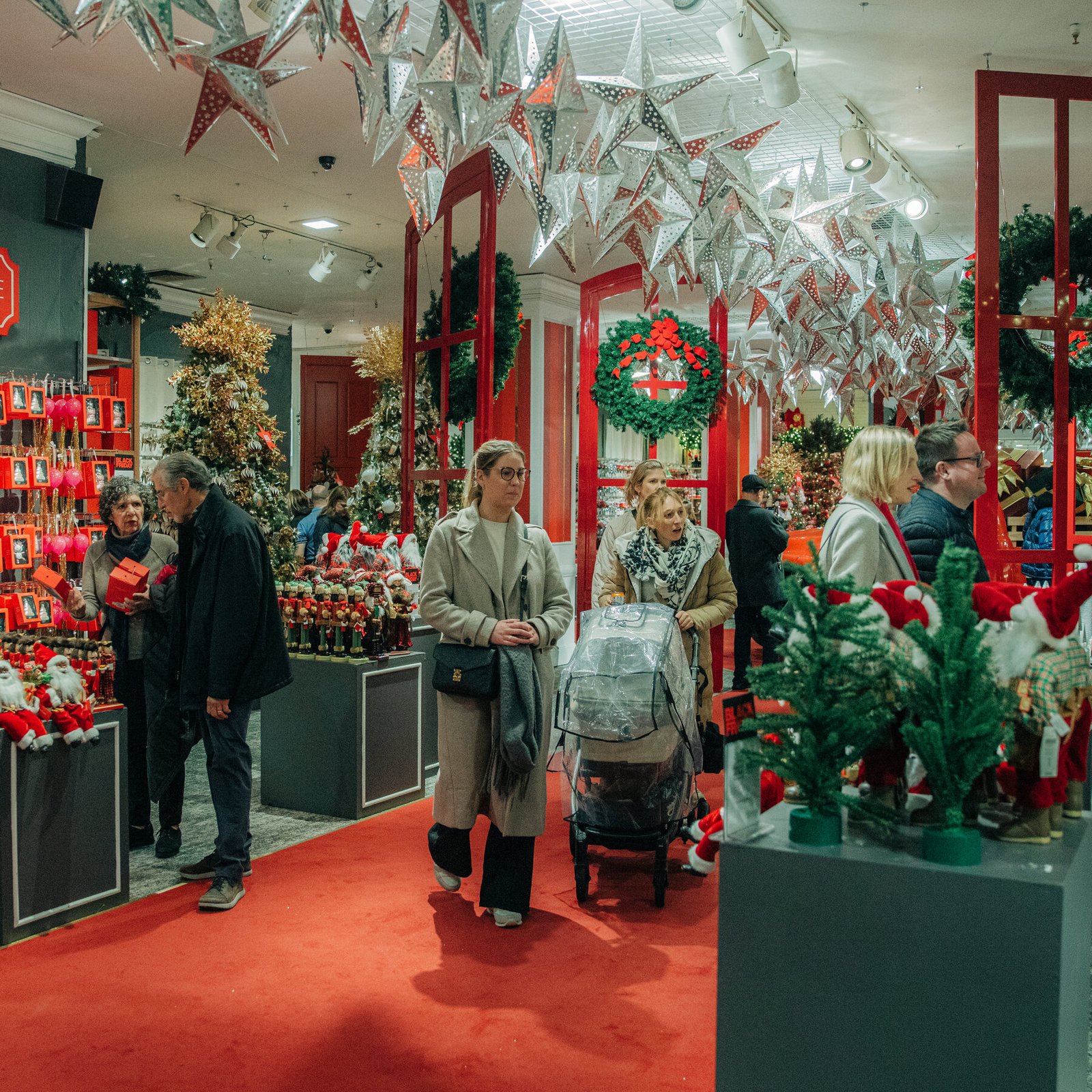 Retailers may be taking a more staggered approach to holiday hiring.